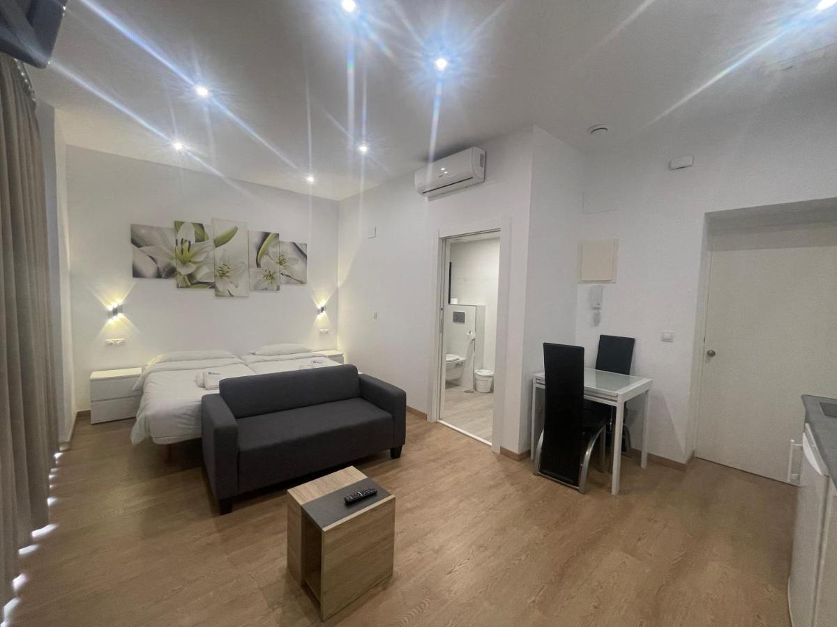 Apartamentos Boni Alicante Luaran gambar