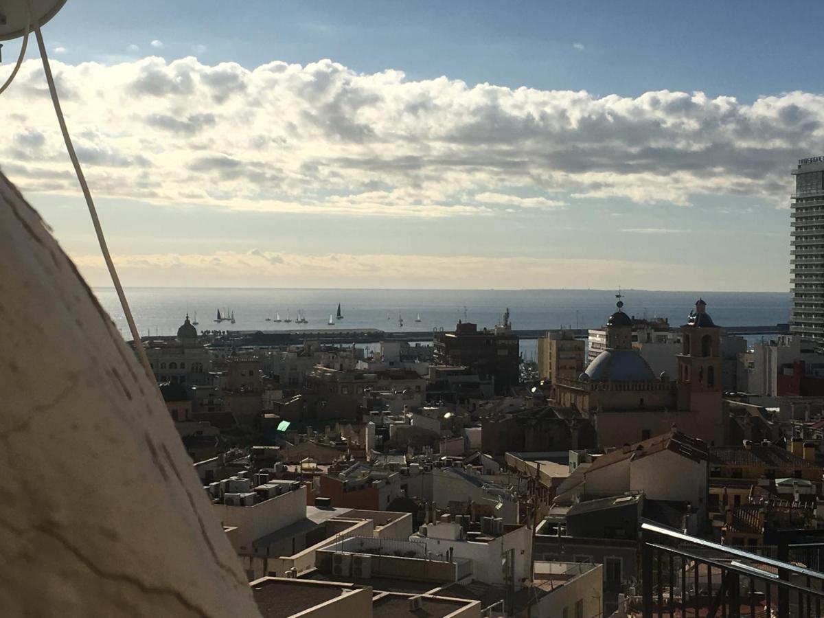 Apartamentos Boni Alicante Luaran gambar