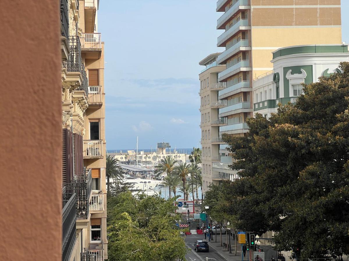 Apartamentos Boni Alicante Luaran gambar