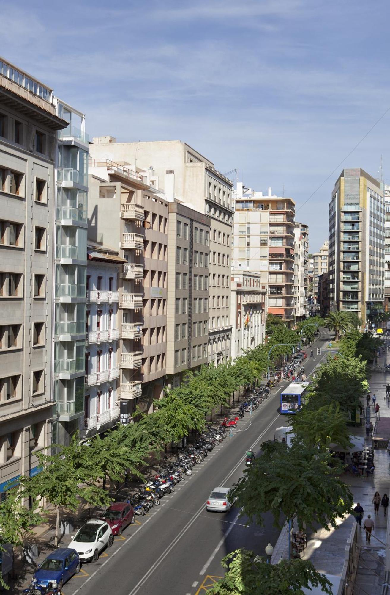Apartamentos Boni Alicante Luaran gambar