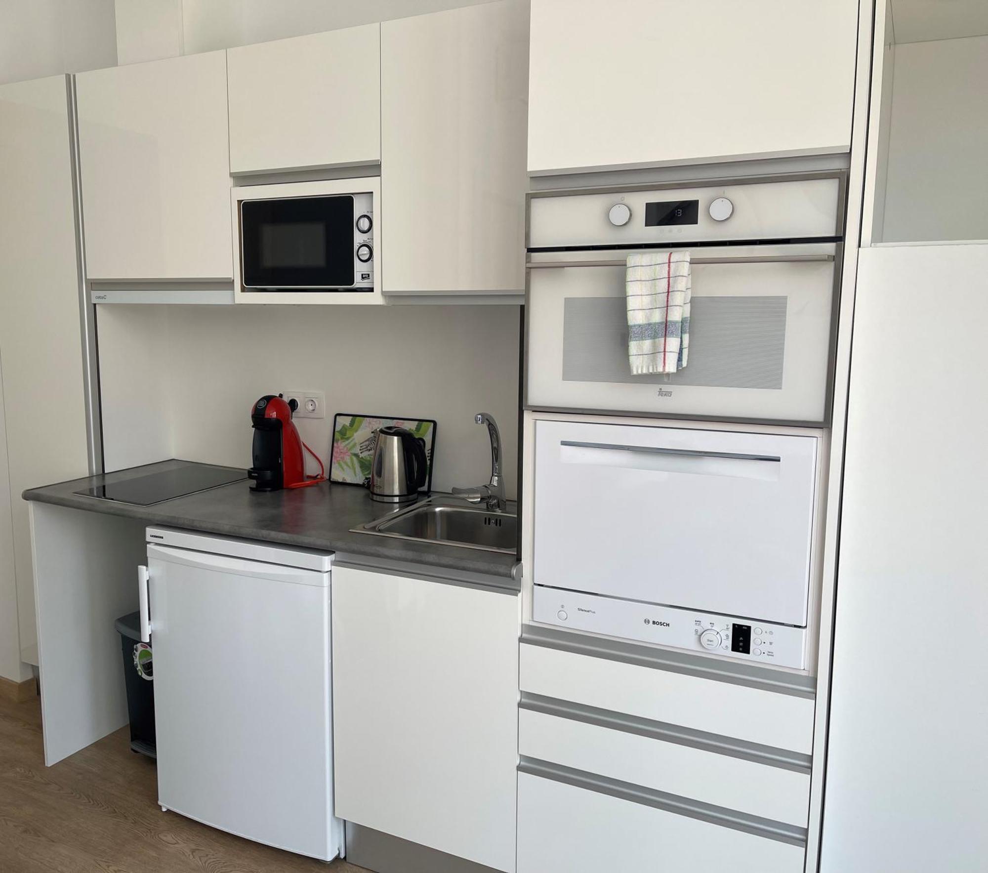Apartamentos Boni Alicante Luaran gambar
